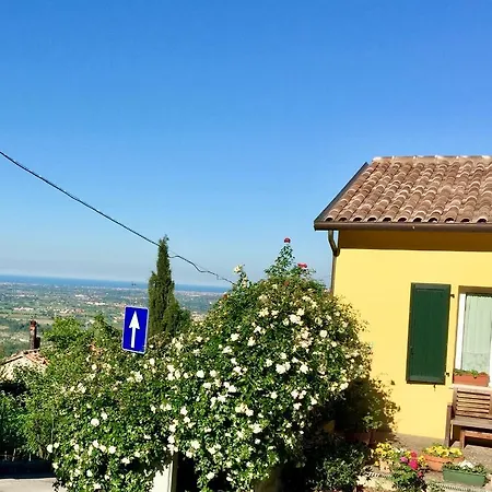 Casa Clara فندق Torriana (Rimini)