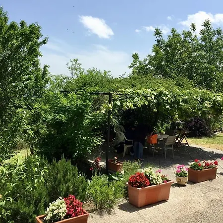 فندق Casa Clara Torriana (Rimini)