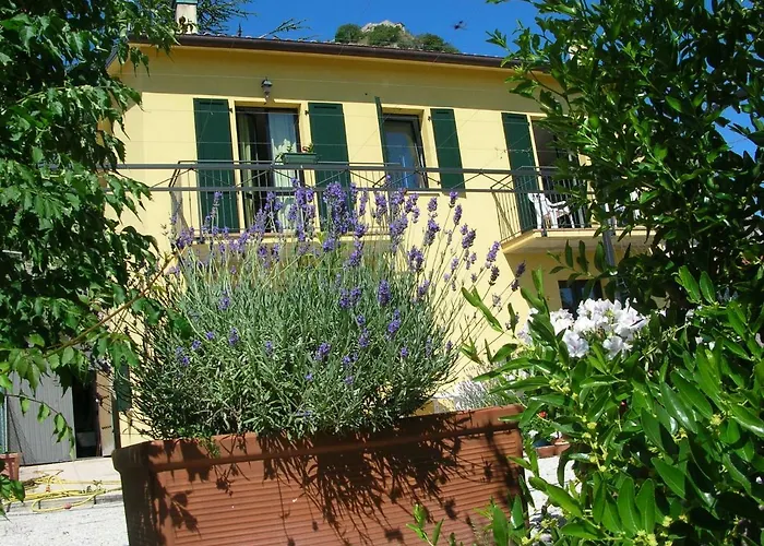 Casa Clara Hotel *